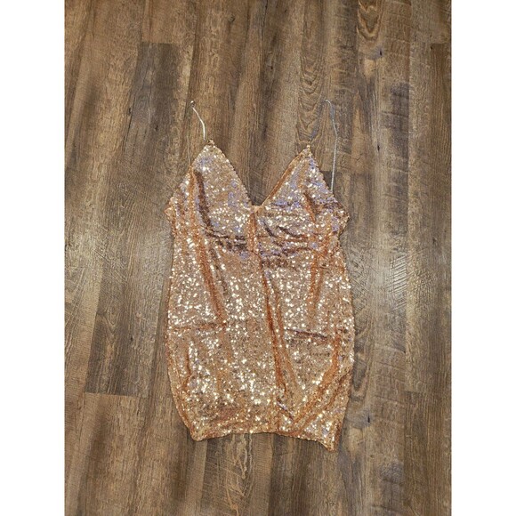Pretty Little Thing NWT Sequin Dress - Picture 1 of 4